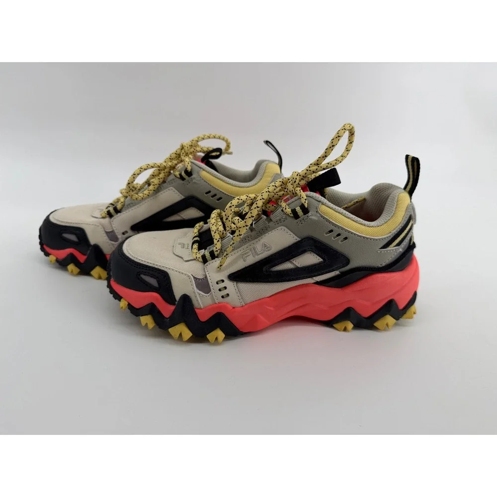 Fila Oakmont TR Women Sneakers Cream Coral Black Trail Hiking 5JM00276-119 Sz 6